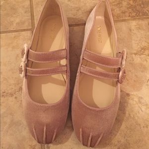 Nine West Velvet Flats